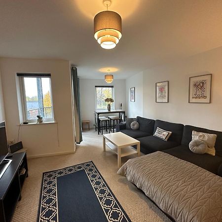 Etihad Fc 2Br Apartment With Water View Manchester Exterior photo